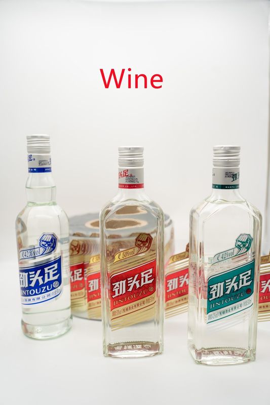Papel autocolante transparente para etiquetas de garrafas de vinho Desenhos e formas personalizados disponíveis